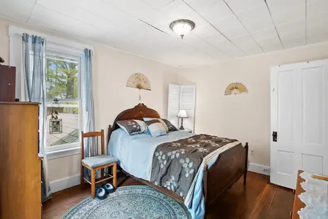 16 Bible Hill Road Bennington NH 03442