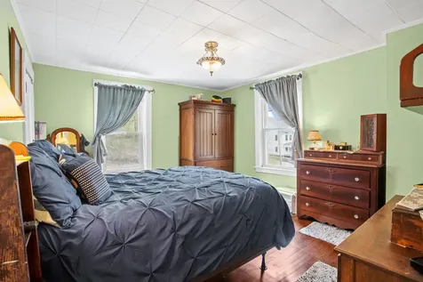16 Bible Hill Road Bennington NH 03442