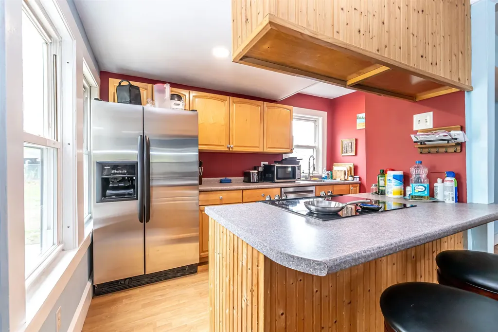 2 Carver Street Nashua NH 03064