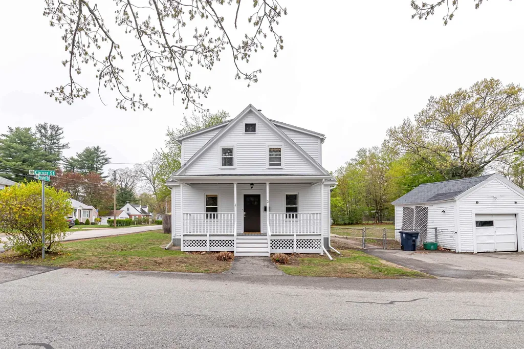 2 Carver Street Nashua NH 03064