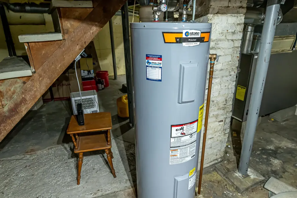 2 Carver Street Nashua NH 03064