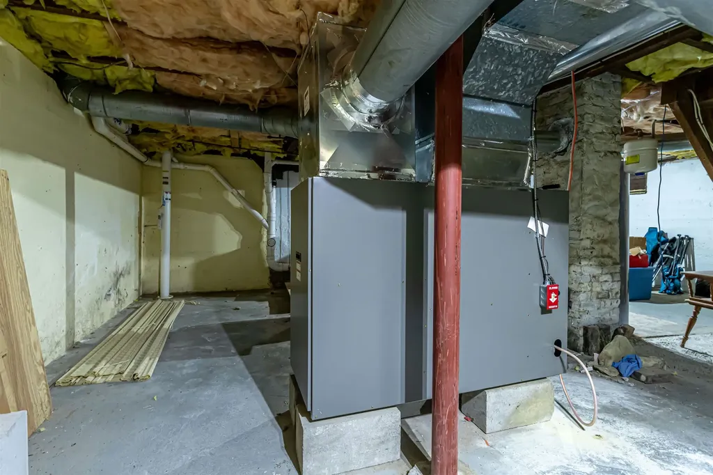 2 Carver Street Nashua NH 03064