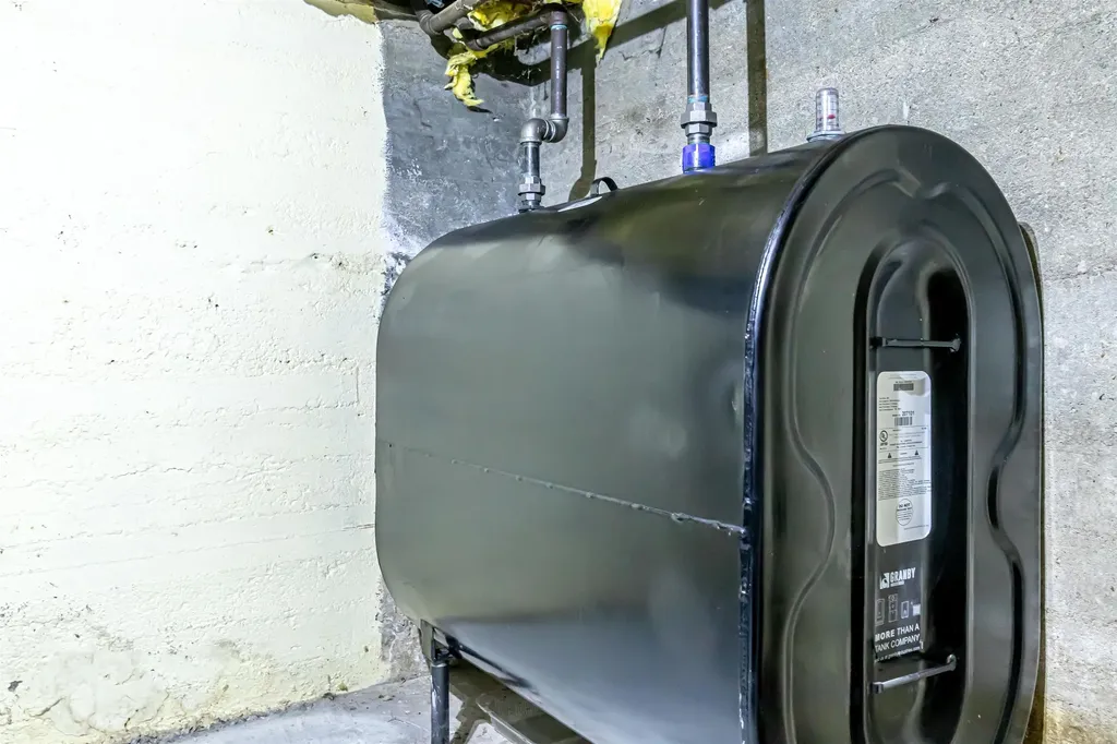 2 Carver Street Nashua NH 03064