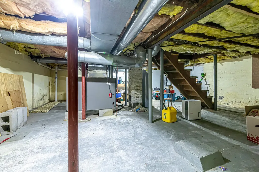 2 Carver Street Nashua NH 03064