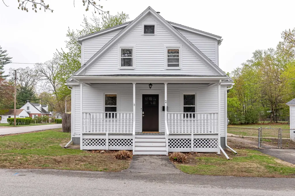 2 Carver Street Nashua NH 03064