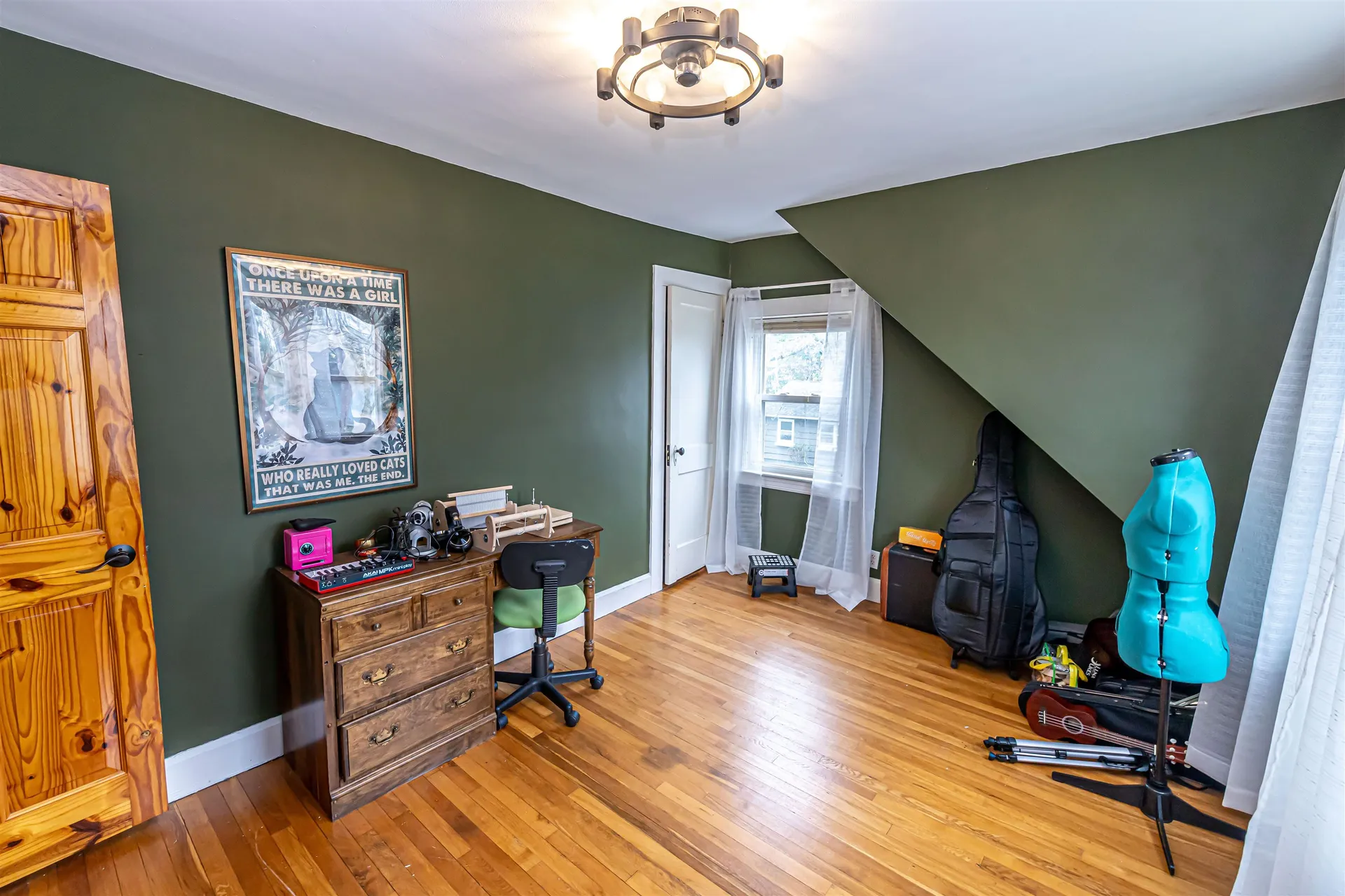 2 Carver Street Nashua NH 03064