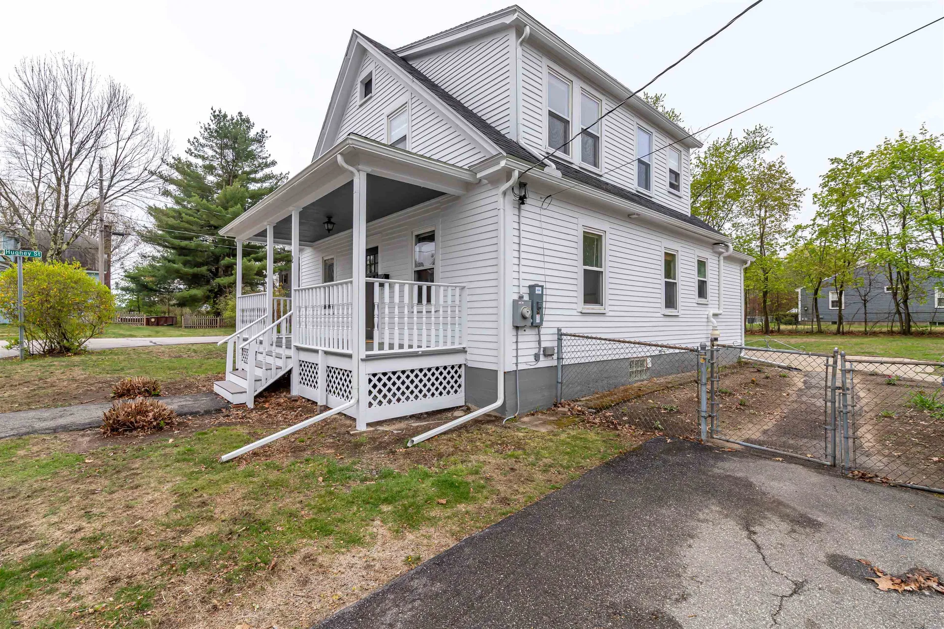 2 Carver Street Nashua NH 03064