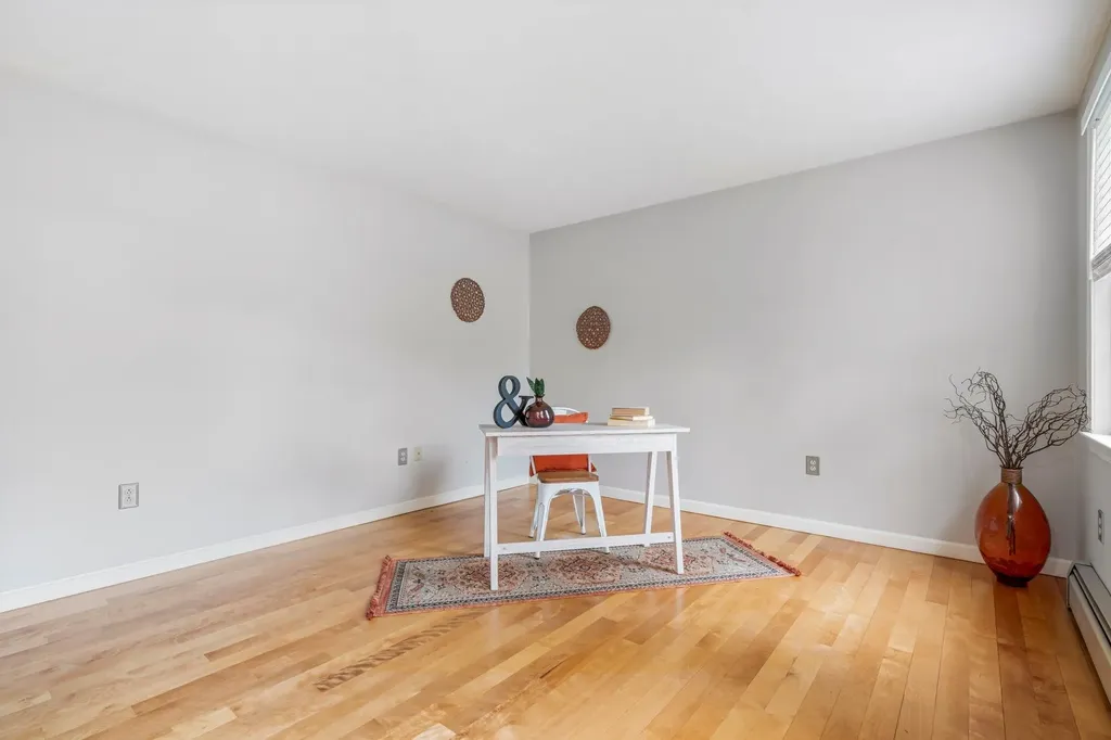 15 Springwood Drive Hooksett NH 03106