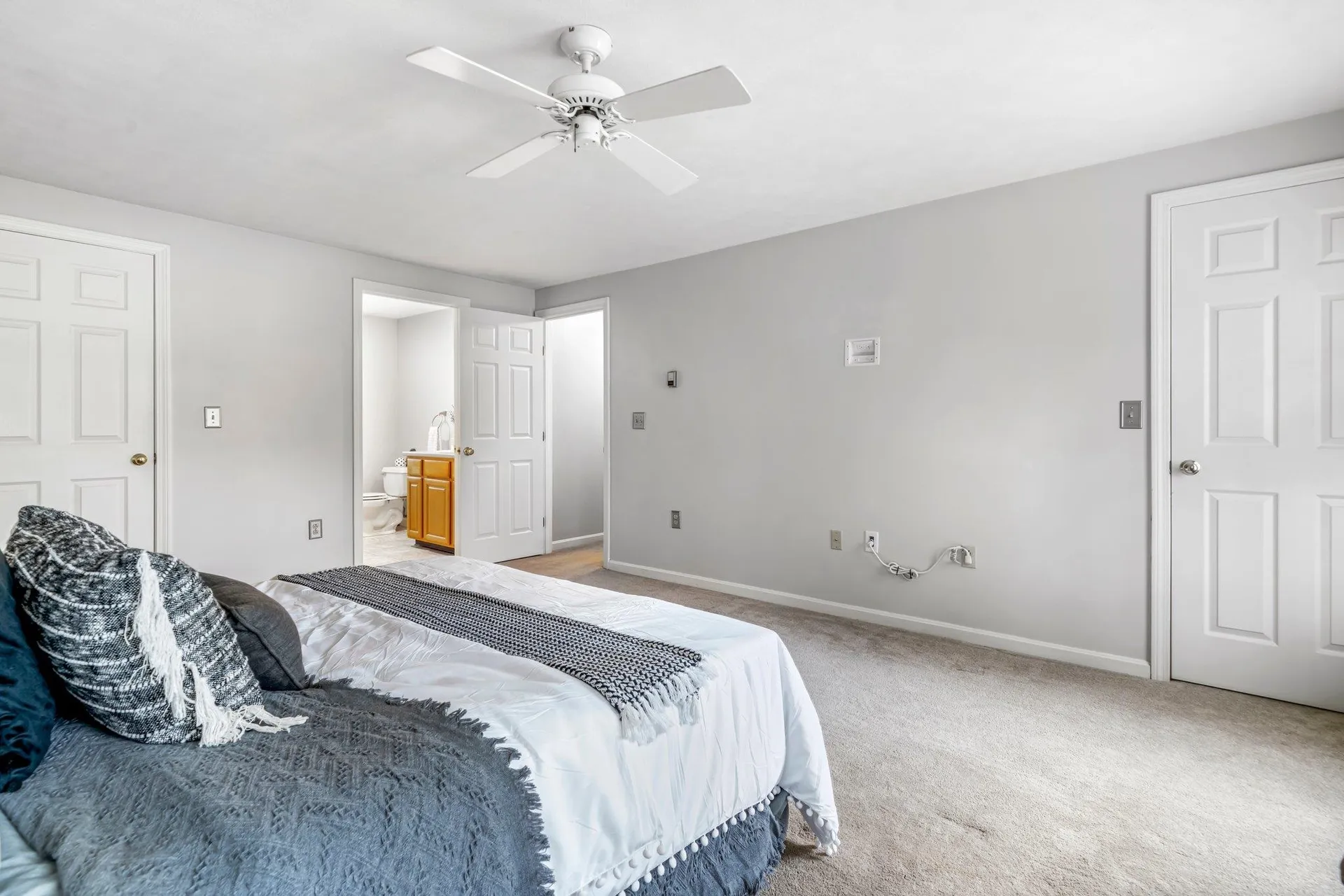 15 Springwood Drive Hooksett NH 03106