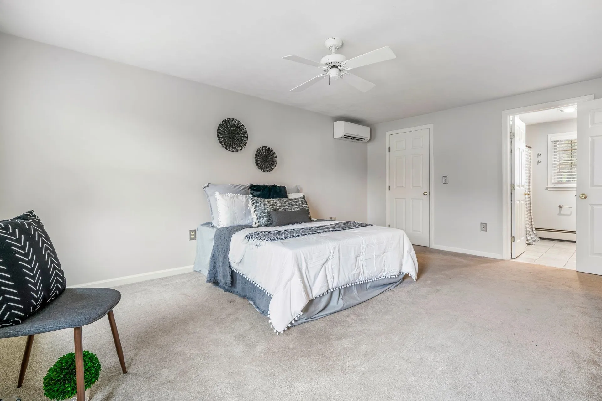 15 Springwood Drive Hooksett NH 03106
