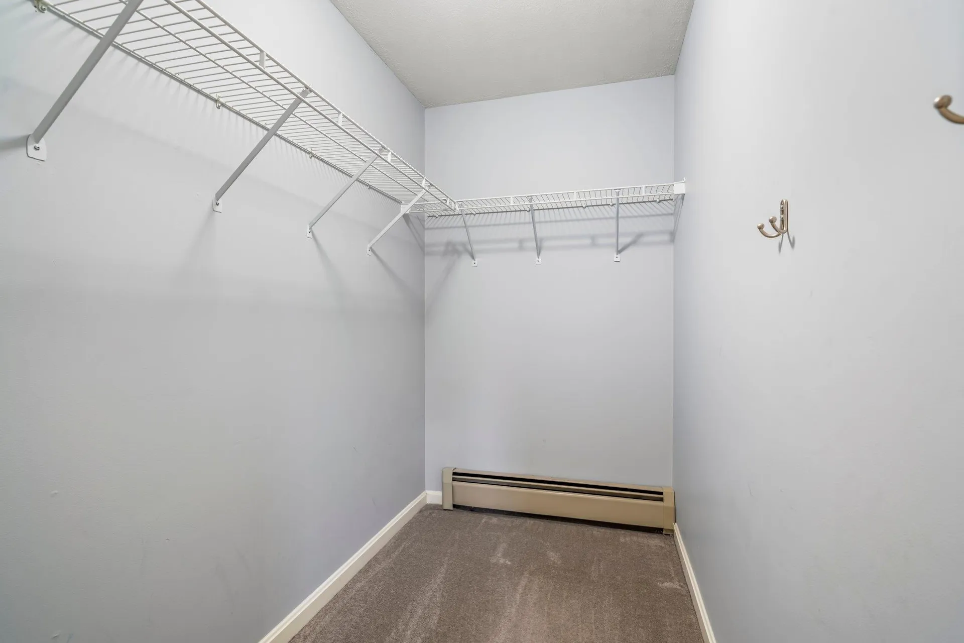 15 Springwood Drive Hooksett NH 03106