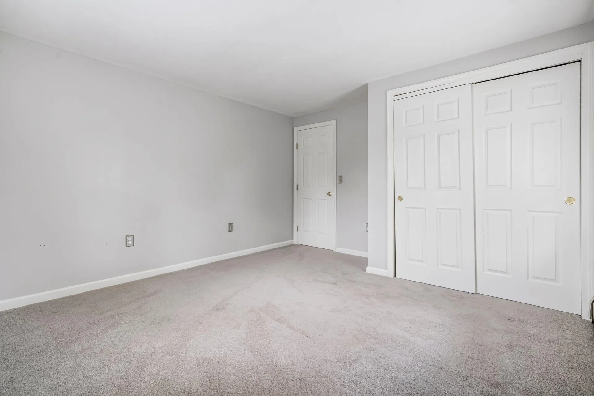 15 Springwood Drive Hooksett NH 03106