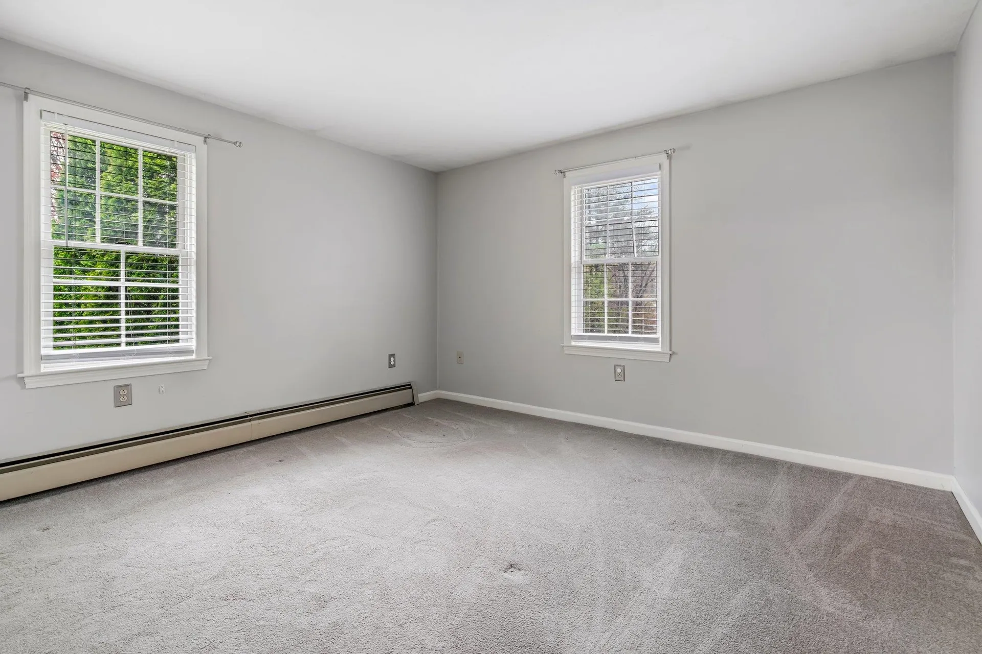 15 Springwood Drive Hooksett NH 03106