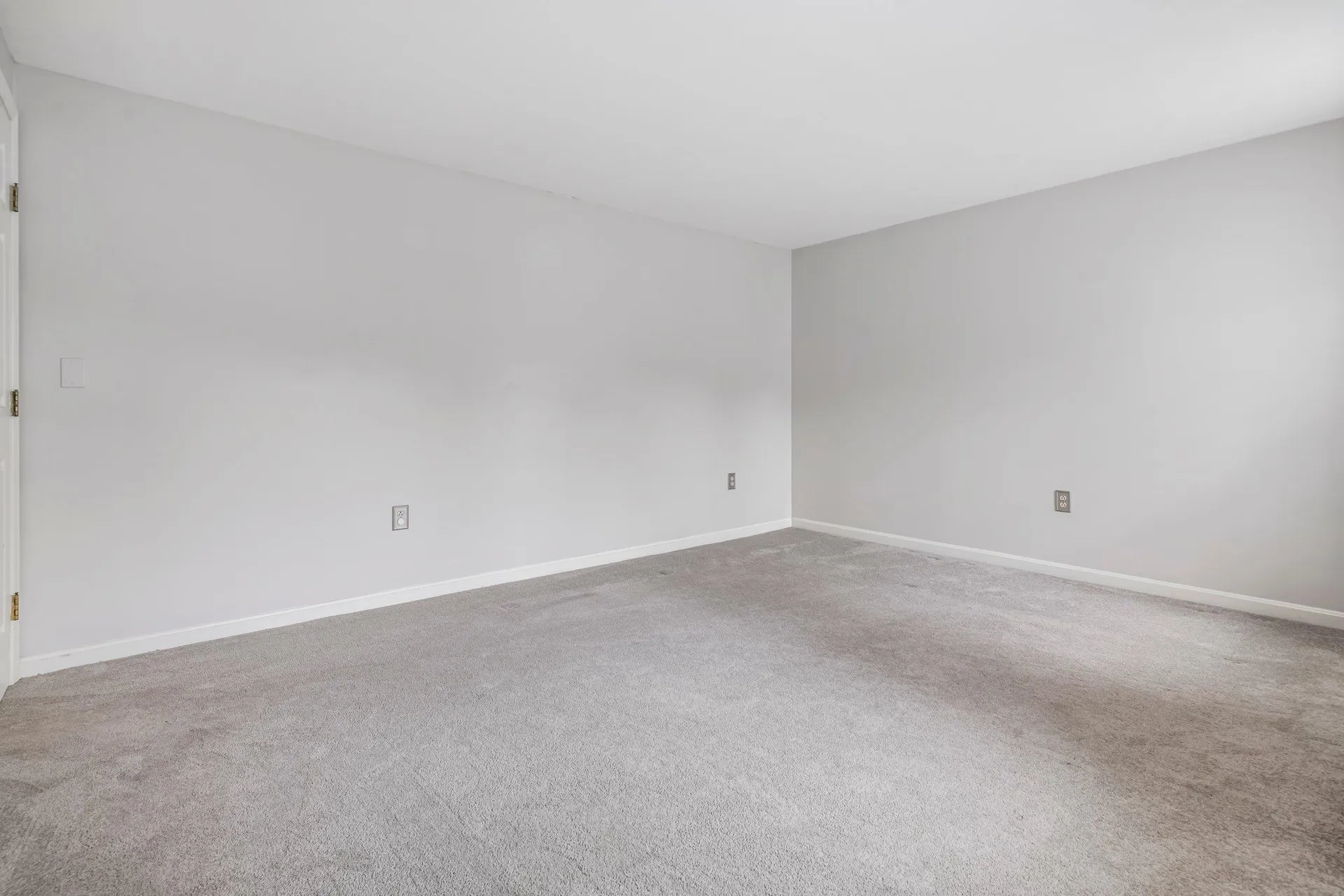 15 Springwood Drive Hooksett NH 03106