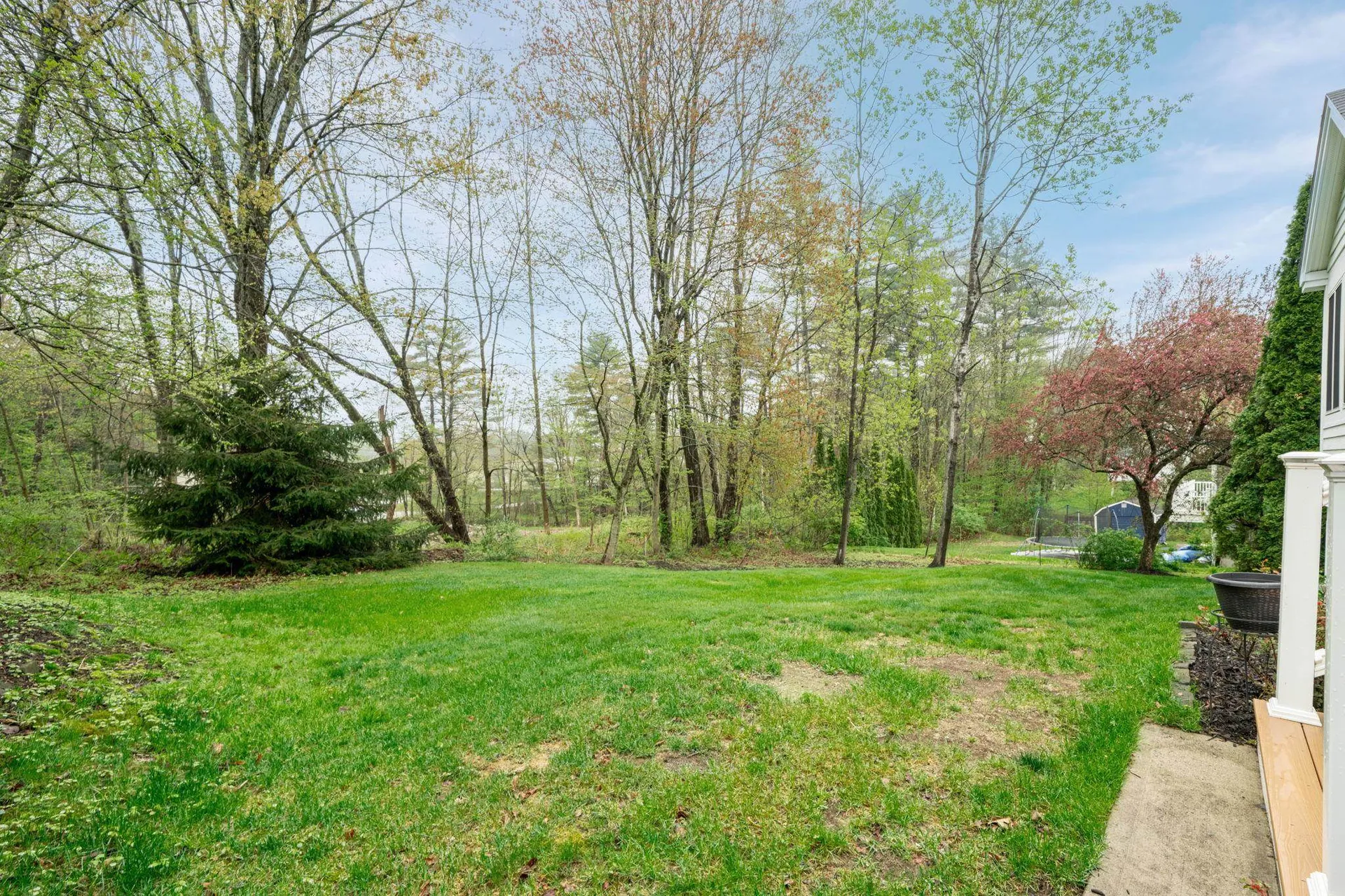 15 Springwood Drive Hooksett NH 03106