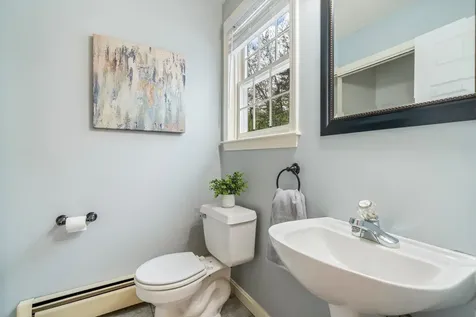 15 Springwood Drive Hooksett NH 03106