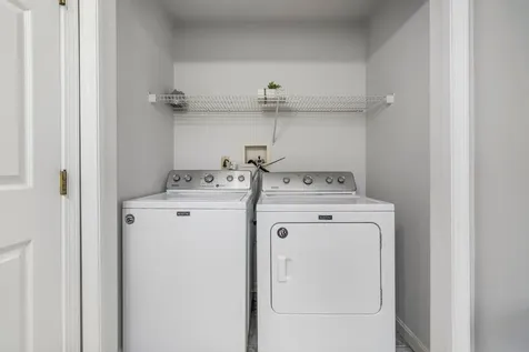 15 Springwood Drive Hooksett NH 03106