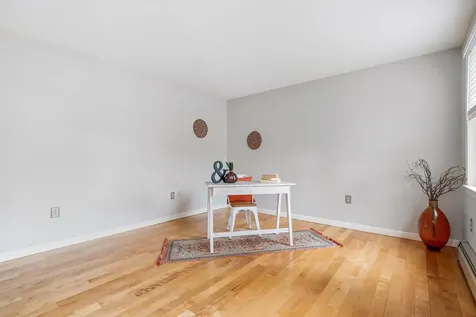 15 Springwood Drive Hooksett NH 03106