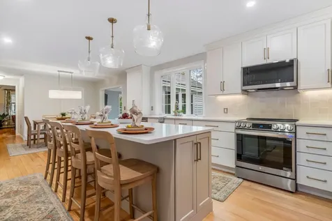 15 Springwood Drive Hooksett NH 03106