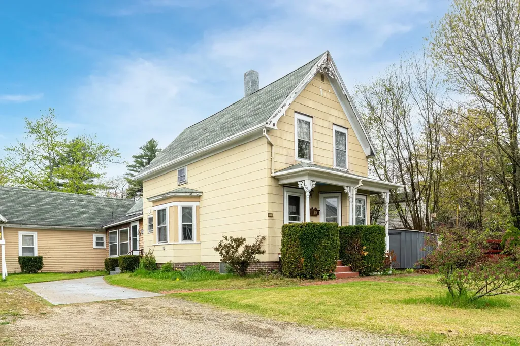 29 Brook Street Derry NH 03038