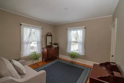 567 Lake Avenue Manchester NH 03103