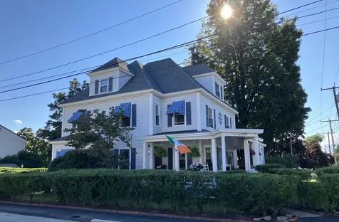 567 Lake Avenue Manchester NH 03103