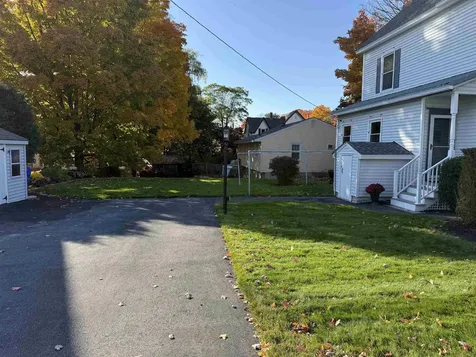 567 Lake Avenue Manchester NH 03103