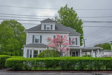 567 Lake Avenue Manchester NH 03103