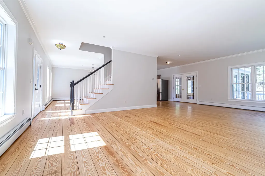 59 Monadnock Lane Peterborough NH 03458