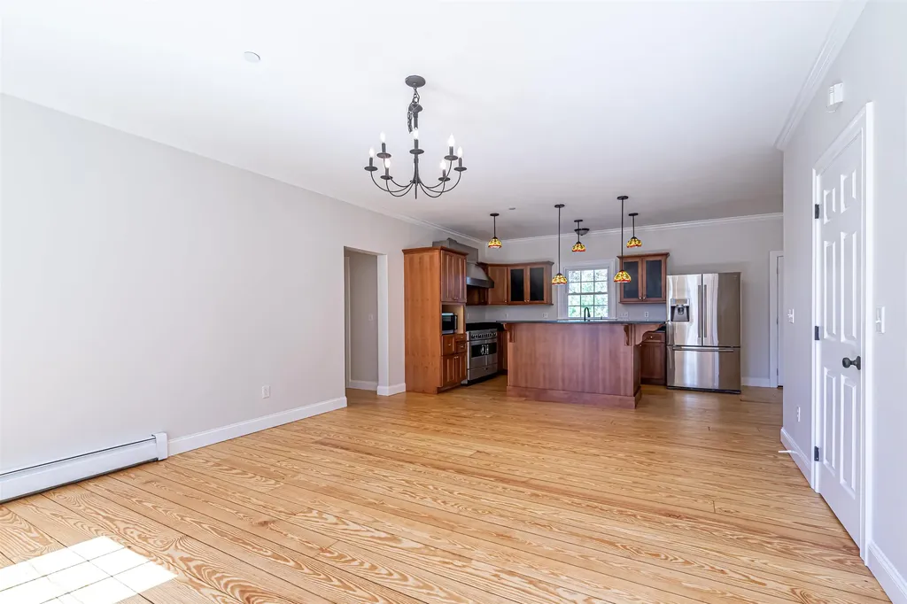 59 Monadnock Lane Peterborough NH 03458