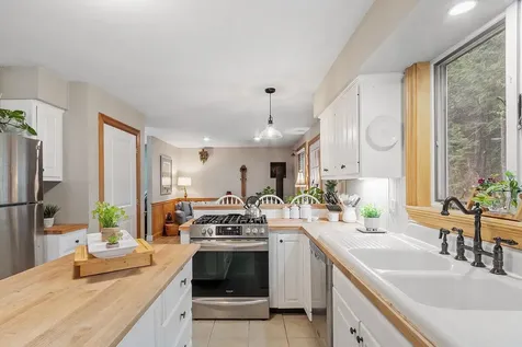 23 Skyview Circle Meredith NH 03253