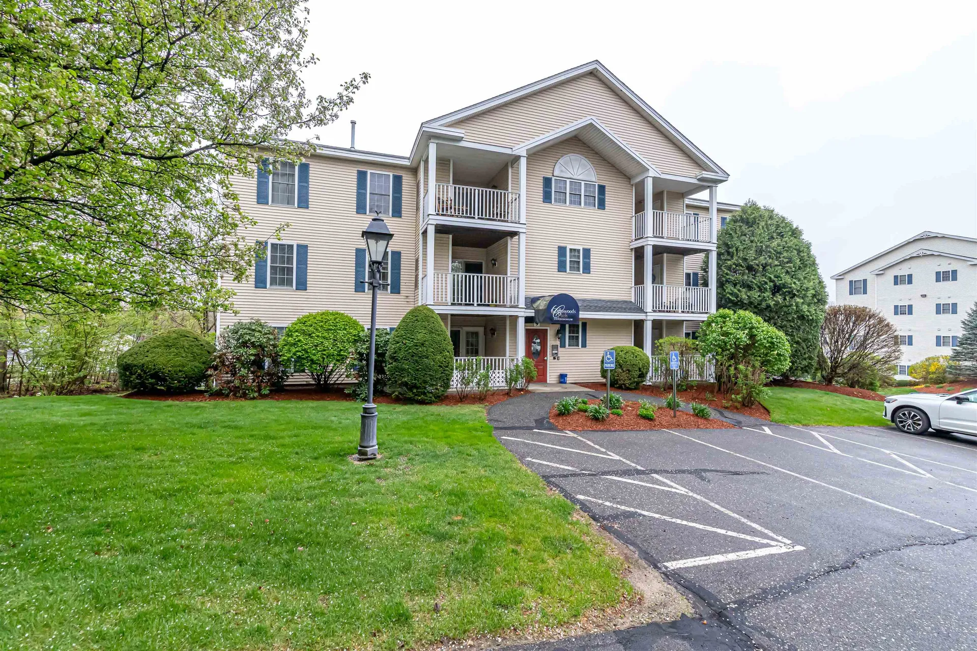 9 Crosswoods Path Boulevard Merrimack NH 03054