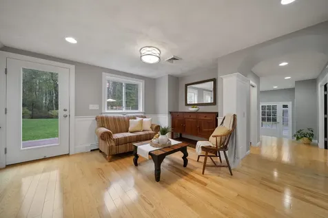 17 Durgin Drive Newton NH 03858