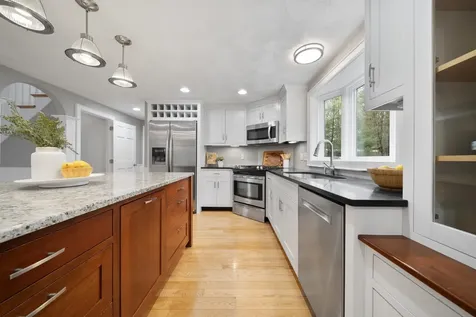 17 Durgin Drive Newton NH 03858