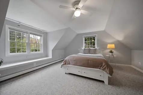 17 Durgin Drive Newton NH 03858