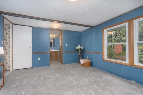 53 Eagles Way Alton NH 03809