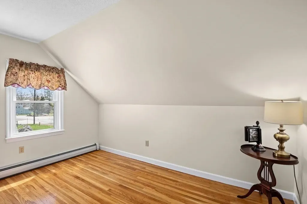 438 Manchester Road Auburn NH 03032