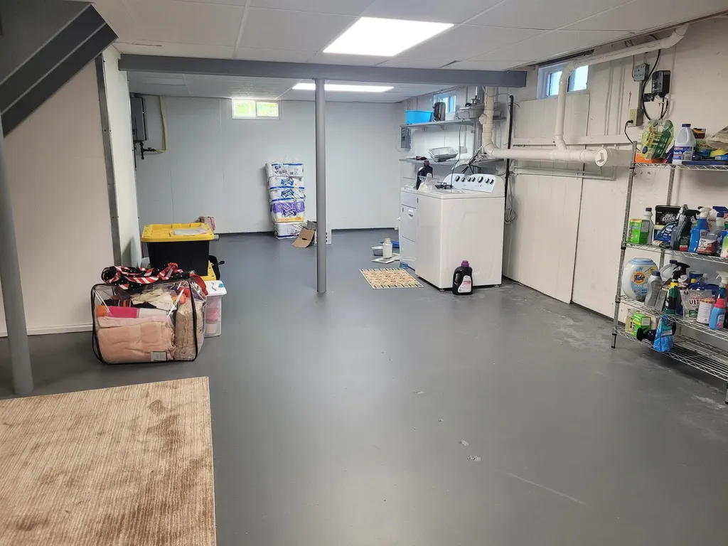 438 Manchester Road Auburn NH 03032