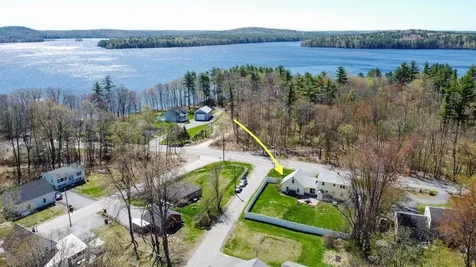 438 Manchester Road Auburn NH 03032