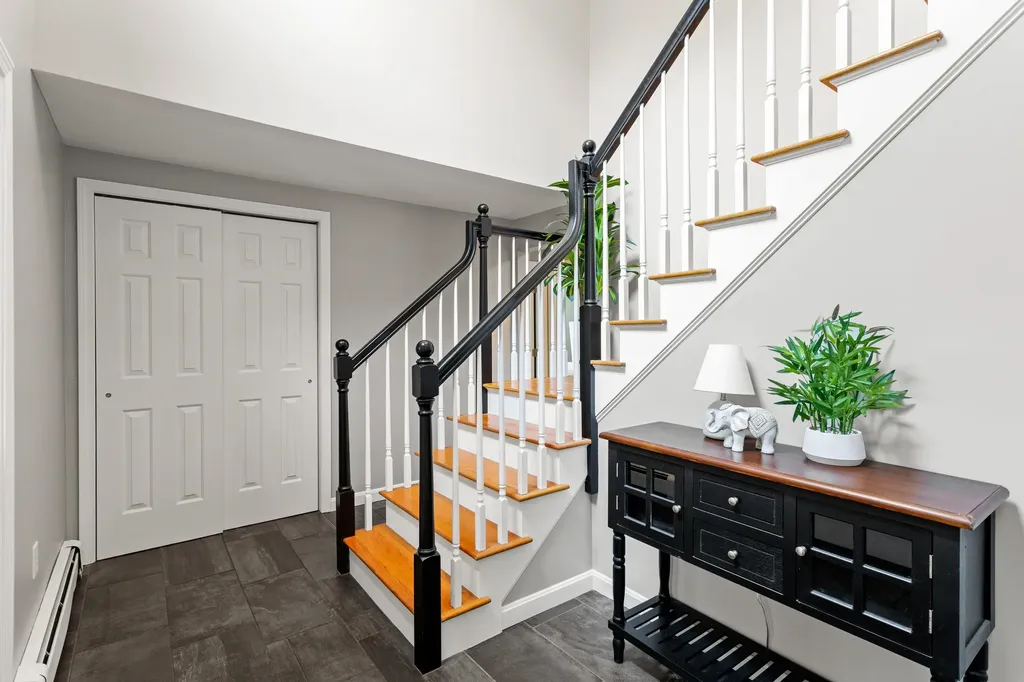 19 Ridgeview Drive Hooksett NH 03106