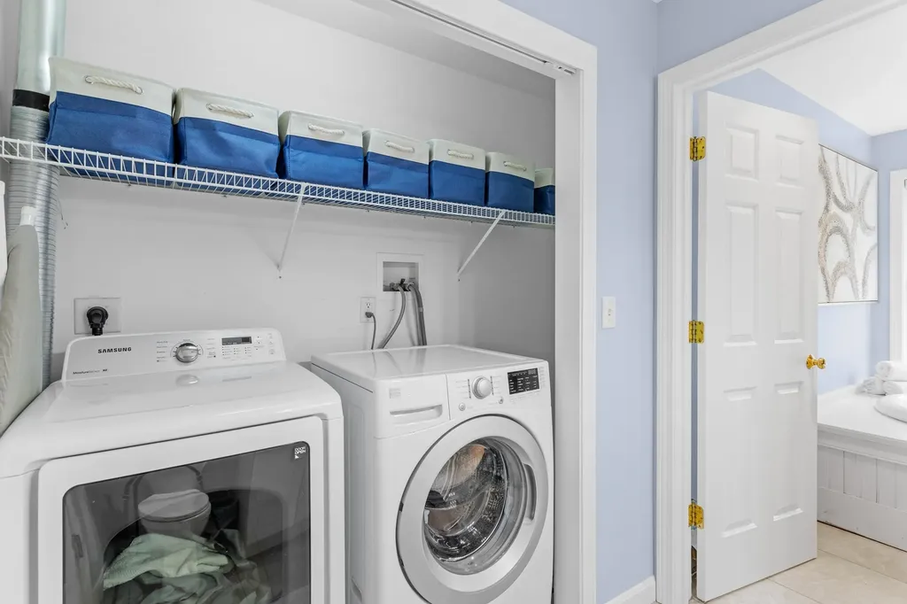 19 Ridgeview Drive Hooksett NH 03106