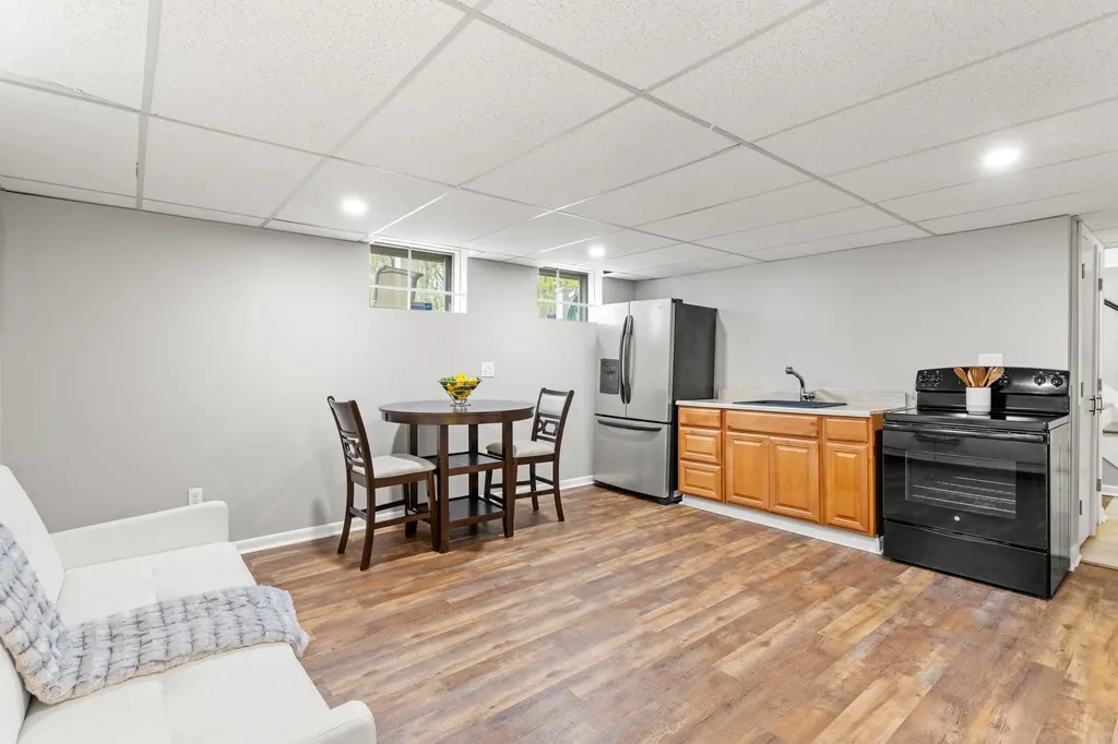 19 Ridgeview Drive Hooksett NH 03106