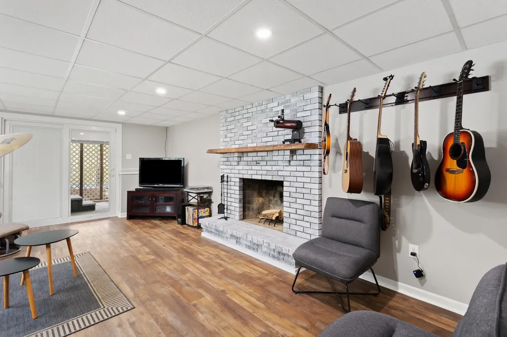 19 Ridgeview Drive Hooksett NH 03106