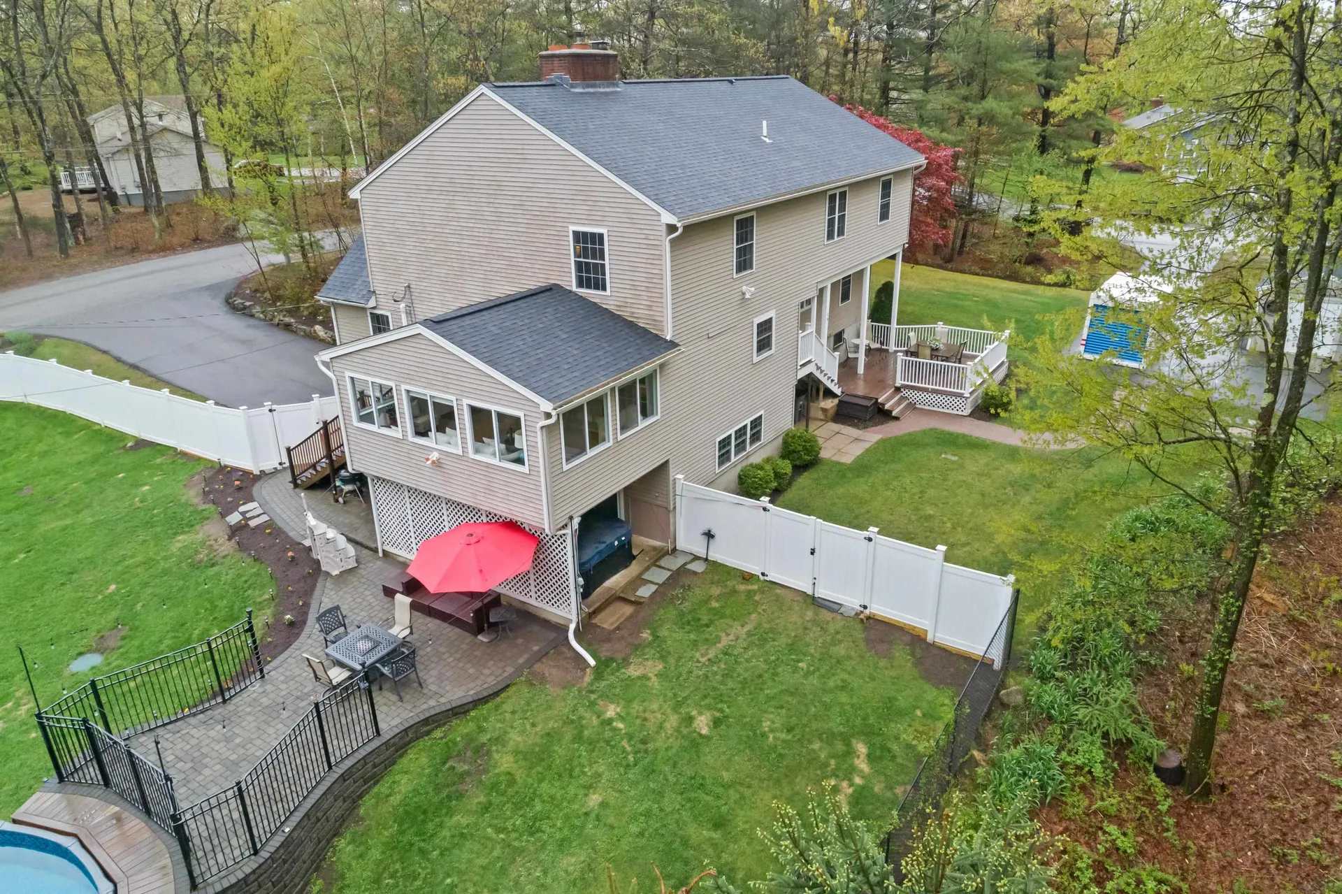 19 Ridgeview Drive Hooksett NH 03106