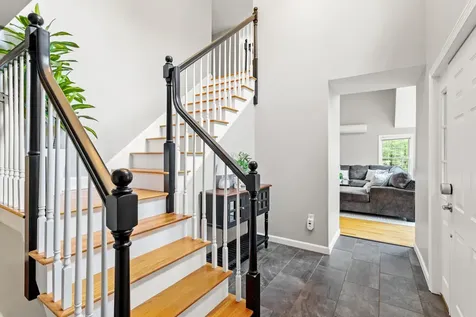 19 Ridgeview Drive Hooksett NH 03106