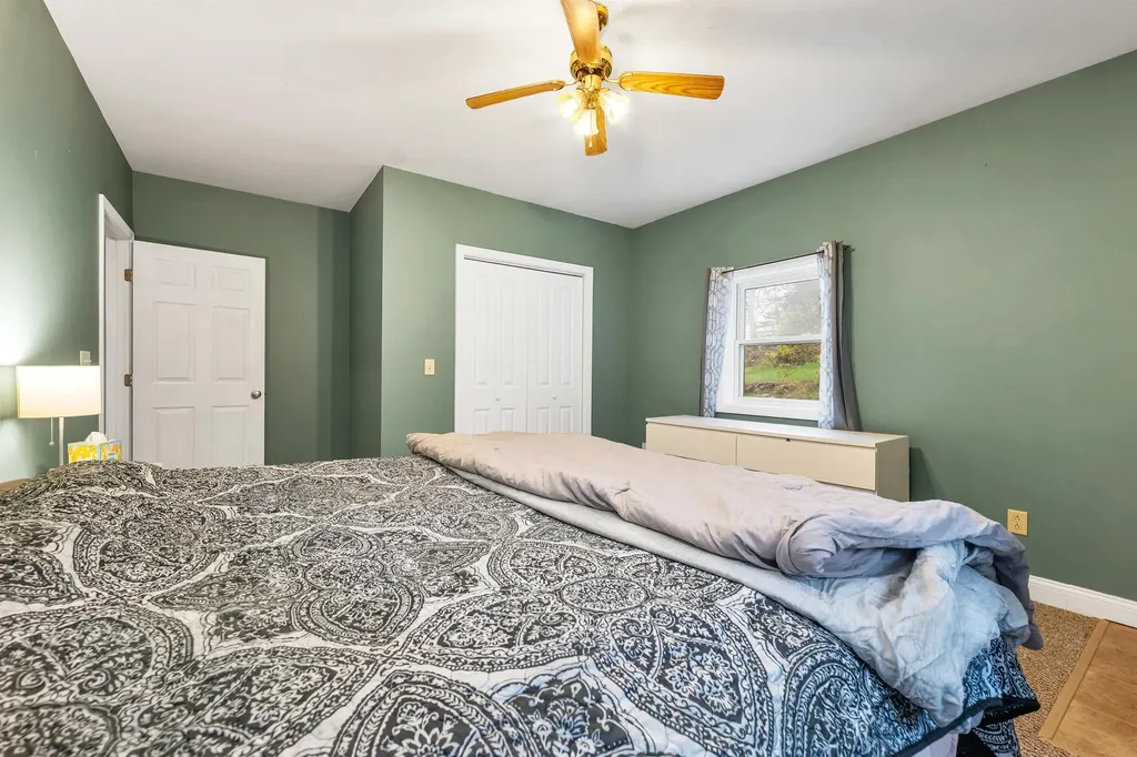 22 Hatch Corner Road Meredith NH 03253