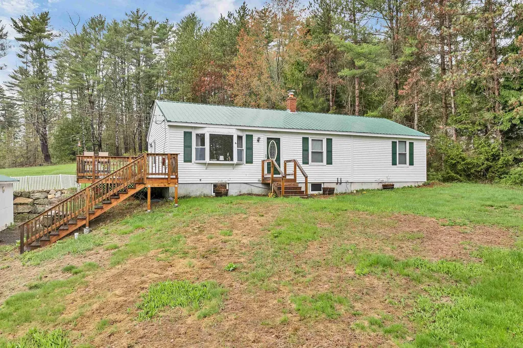 22 Hatch Corner Road Meredith NH 03253