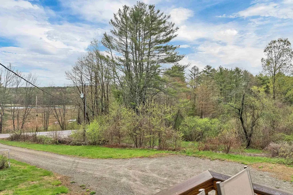 22 Hatch Corner Road Meredith NH 03253