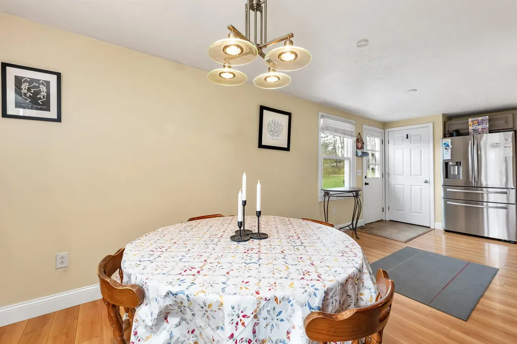 22 Hatch Corner Road Meredith NH 03253