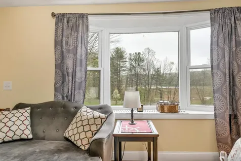 22 Hatch Corner Road Meredith NH 03253